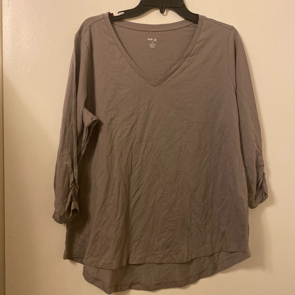 Style & Co Women Top V-Neck NWOT Long Sleeve